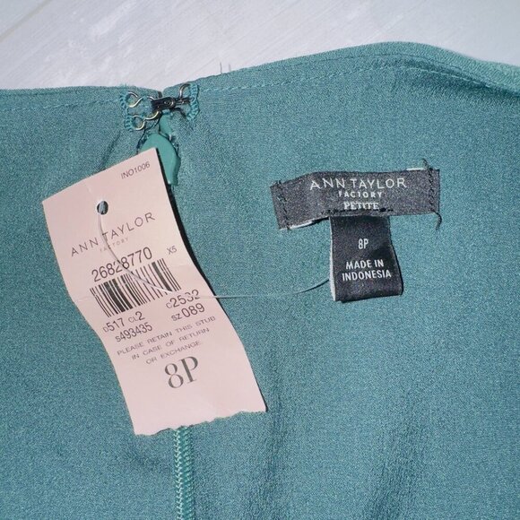 Ann Taylor NWT Women's 8 Petite Green Short Sleeve Shift Dress - Picture 3 of 7